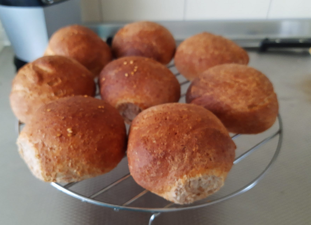 Volkoren tarwe bolletjes